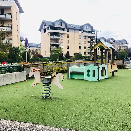 Beautiful Apartment Near Geneva Saint-Julien-en-Genevois Exterior photo